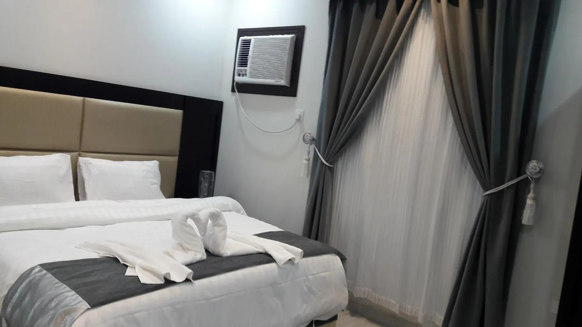 Arees Al Sharq Served Apartments Jidda